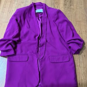 Beautiful blazer by Stradivarius.